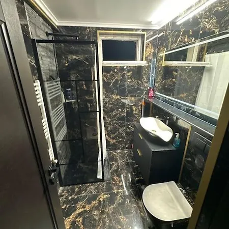 Cu 4 Renovat Constanţa
